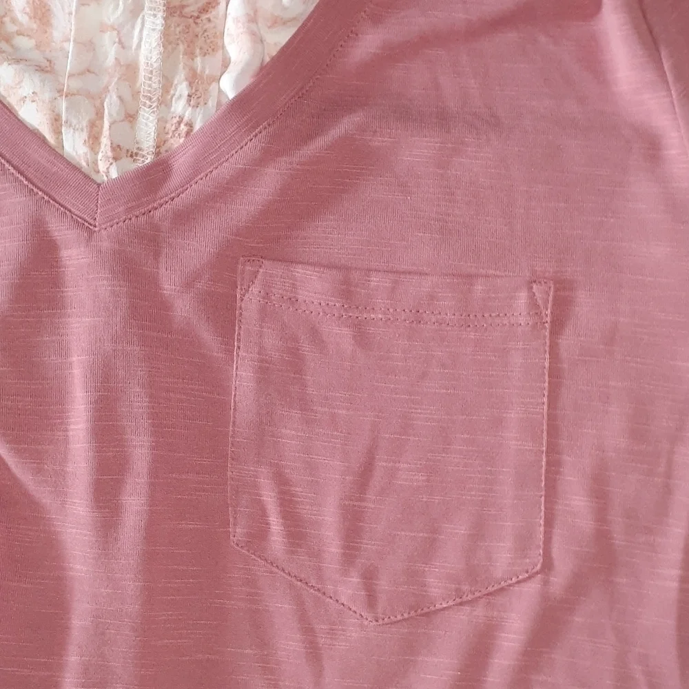 Cupio Mauve Pink Shirt Silky Back Floral Detail Top Size 1X.